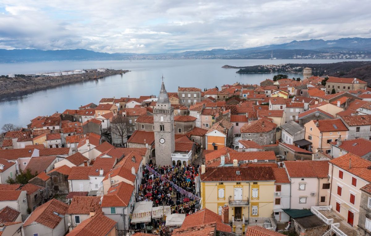 [FOTO/VIDEO] Gastro “gadosti” za prste polizati: Bljak Fest ove je godine nadmašio sva prethodna izdanja