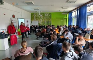 U krčkoj srednjoj školi održana edukacija o darivanju krvi