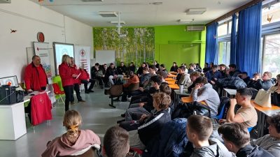 U krčkoj srednjoj školi održana edukacija o darivanju krvi