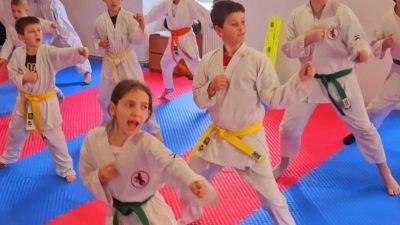 Krčki karatisti na Zimskom karate seminaru u Fužinama