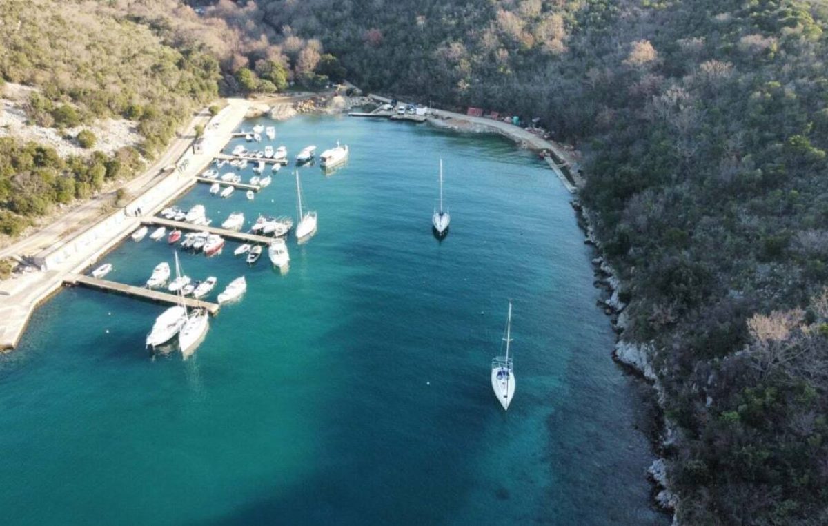 Što se trenutno radi u krčkim lukama? U tijeku su četiri velika projekta