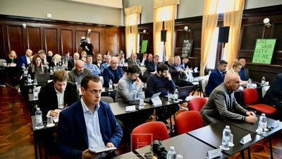 Otočne teme na Županijskoj skupštini: manjak hitnih službi, marikultura kod Valbiske i invazivne vrste u podmorju