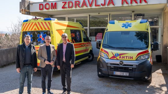 [FOTO/VIDEO] Lukanović, Vasilić i Osojnak u obilasku Doma zdravlja u Krku: Slijedi temeljita obnova i bolji uvjeti za djelatnike i pacijente