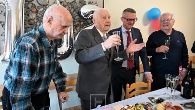 [FOTO/VIDEO] Kapetan Josip Valković iz Vrbnika proslavio veliki 102. rođendan