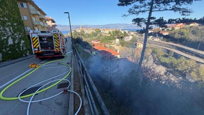 Planuo požar u blizini kuća u Vrbniku