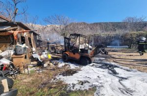 Planuo požar u Baški, izgorjela baraka