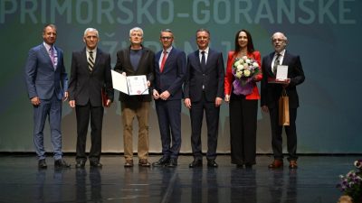 [FOTO] Godišnje nagrade Primorsko-goranske županije Željku Drinjaku i Helgi Dukarić Dangubić