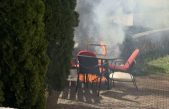 U Malinskoj palili korov, vatra zahvatila šupu, stol, stolice…