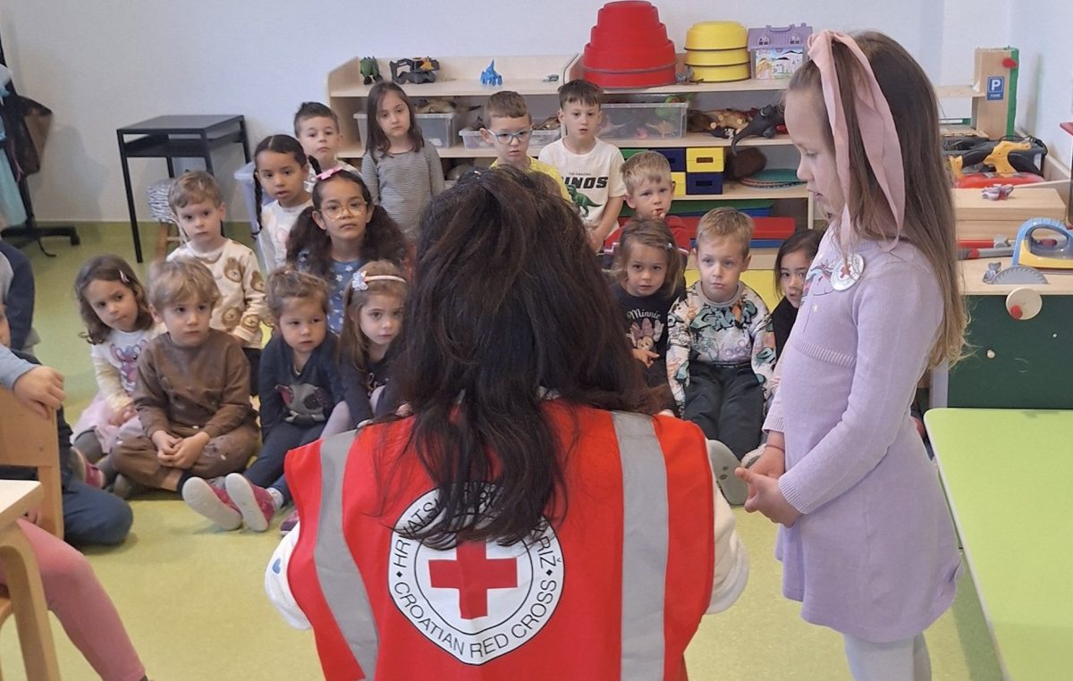 Mališani iz Milohnića učili osnove prve pomoći povodom Svjetskog dana zdravlja