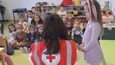 Mališani iz Milohnića učili osnove prve pomoći povodom Svjetskog dana zdravlja