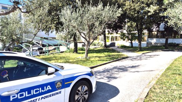 Evakuirani i krčki srednjoškolci: Opet dojave o bombama u školama, sve su lažne