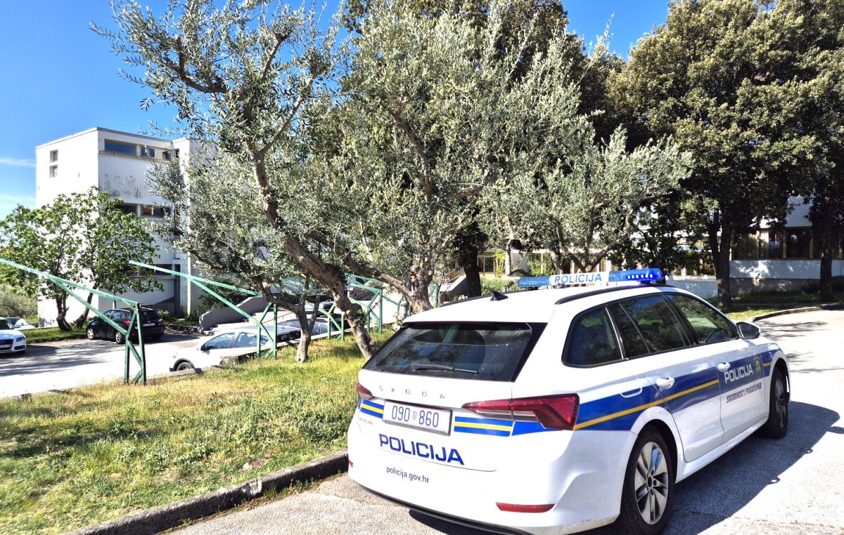 Krčka srednja škola evakuirana zbog dojave o bombi