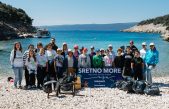 [VIDEO] Sretno more: Povodom Dana planete Zemlje iz krčkog podmorja uklonjeno 2,5 tone otpada