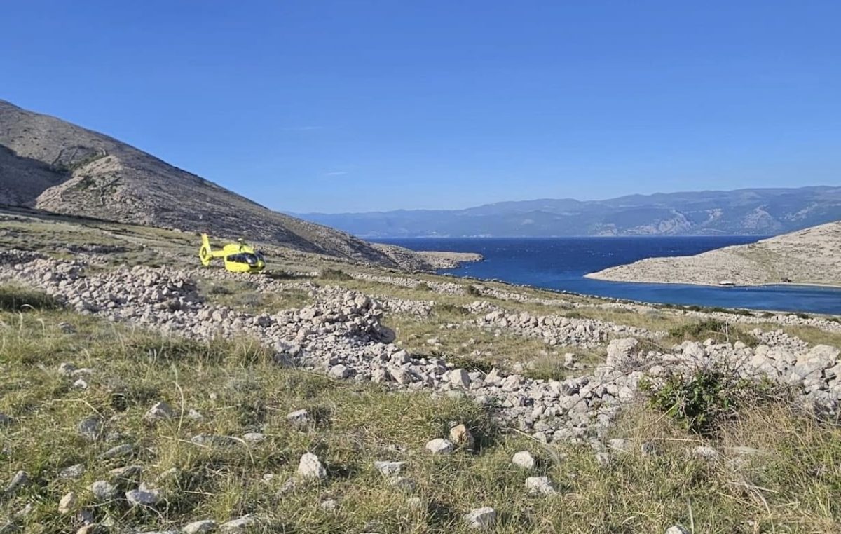 Zahtjevna akcija, dignut i helikopter: HGSS spasio teško ozlijeđenog čovjeka kod Baške