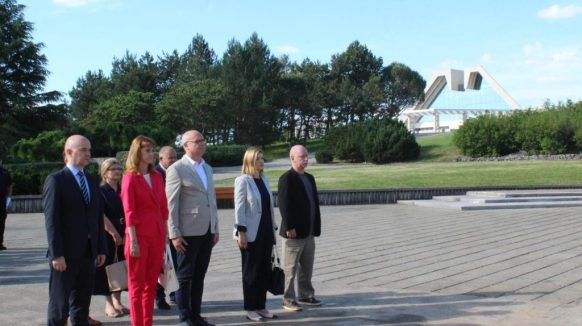 Delegacija PGŽ-a položila vijence povodom Dana državnosti