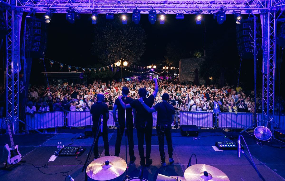 [PROGRAM] Krk Music Fest ponovno pretvara grad Krk u veliku pozornicu pod otvorenim nebom