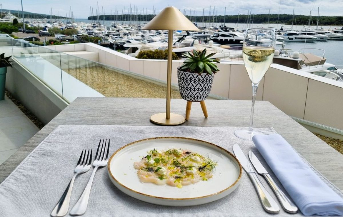 Svibanj na otoku u znaku vrhunske gastronomije: U restoranu Marina započeli Dani kvarnerskog škampa