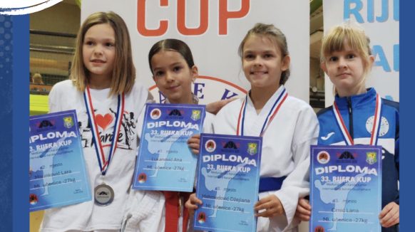 Četiri zlata, pet srebra i jedna bronca za Karate klub Krk na Rijeka Kupu