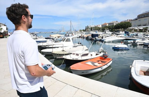 [FOTO] U Malinskoj održana eko akcija “Čisto more i obala 2026.”
