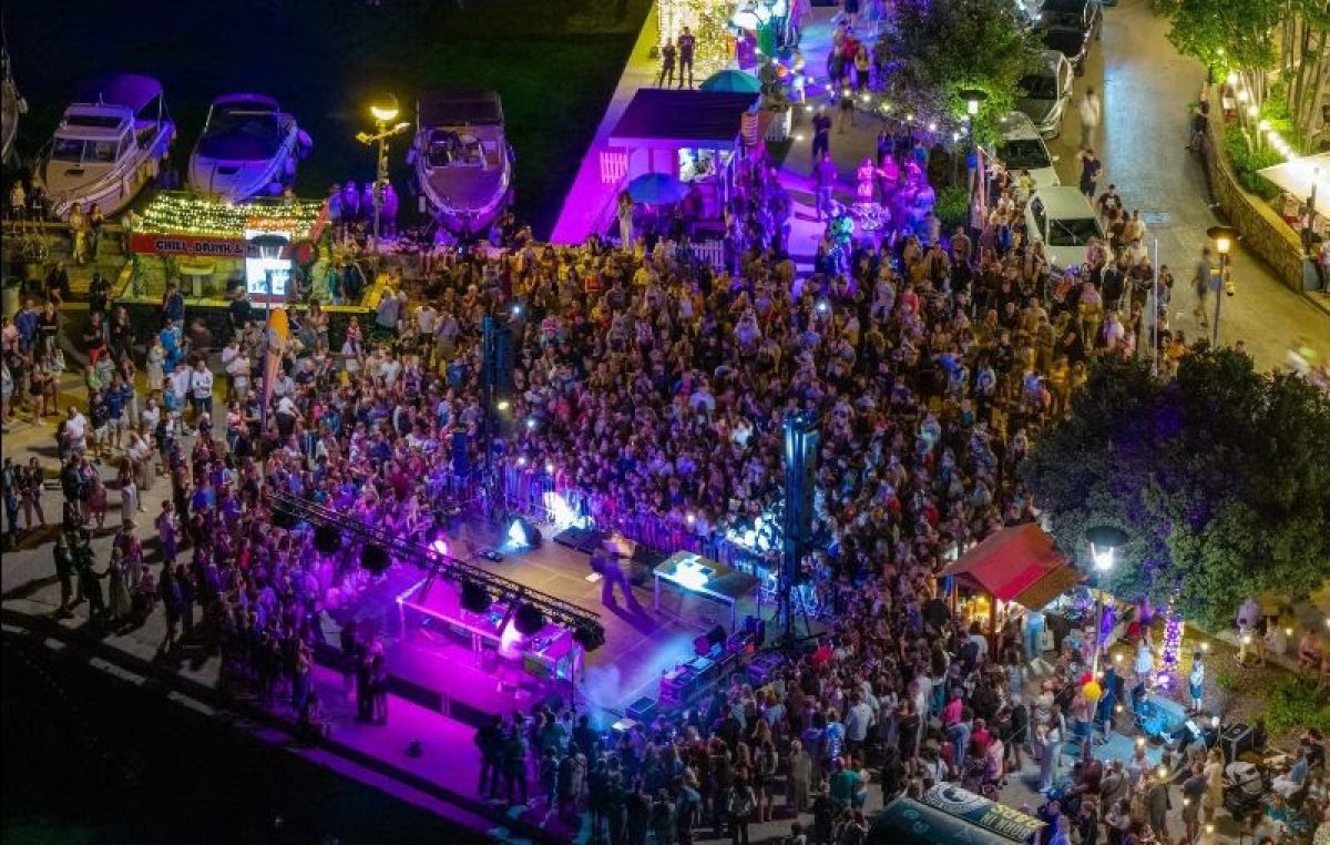 [PROGRAM] Ljeto u Omišlju i Njivicama: Festival Sladoleda, Antički dani, Omišaljska rozeta, Stomorina, BIG OM…