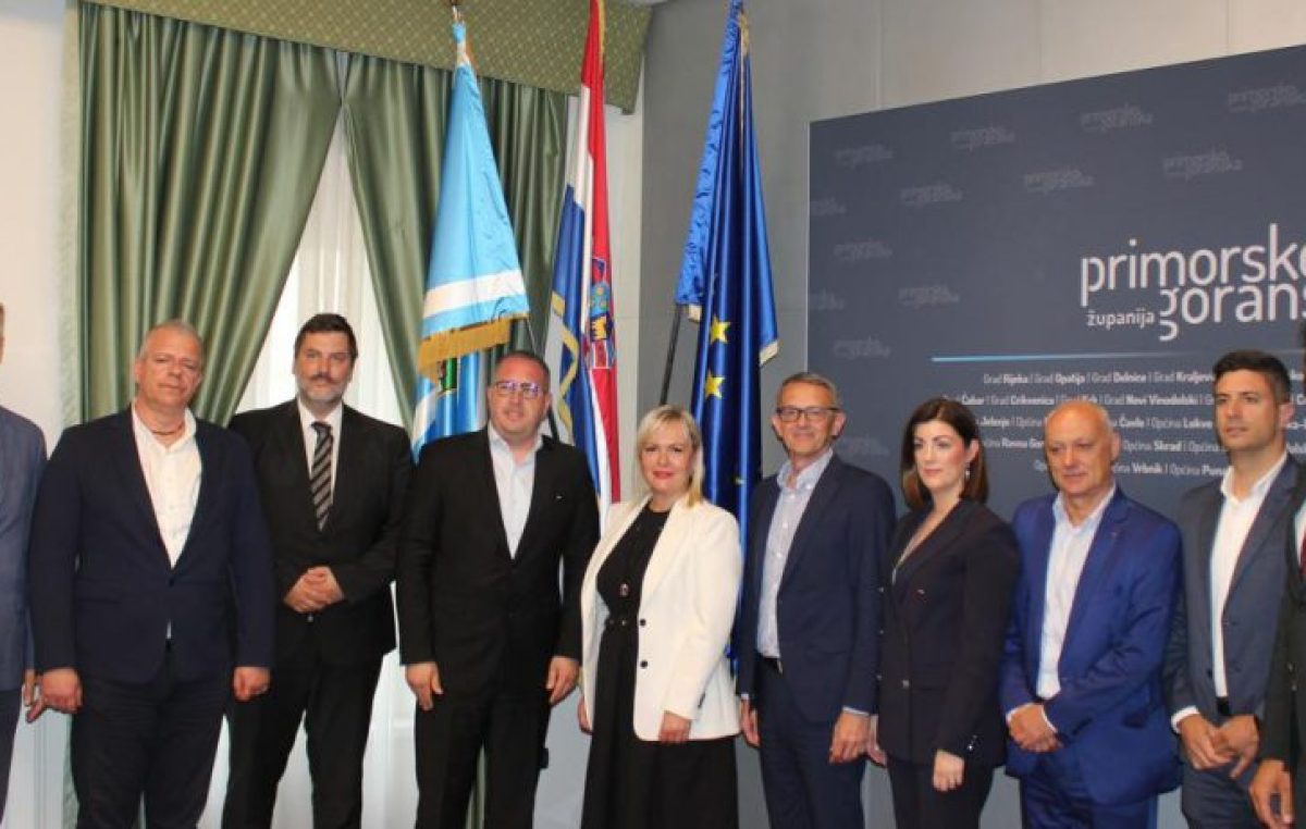 Ulaganje u pomorsko dobro: Župan Lukanović potpisao ugovore vrijedne 2,1 milijun eura