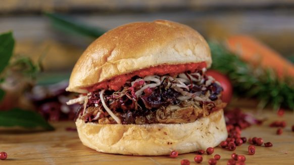 Krk u znaku glazbe i gastronomije: Food Truck Festival ponovno na Ribarskom mulu