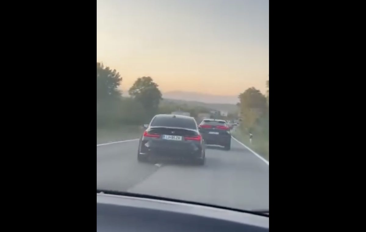 [VIDEO] Opasna vožnja kod Omišlja: Moćnim vozilom uporno pretjecao kolonu pa za dlaku izbjegao sudar