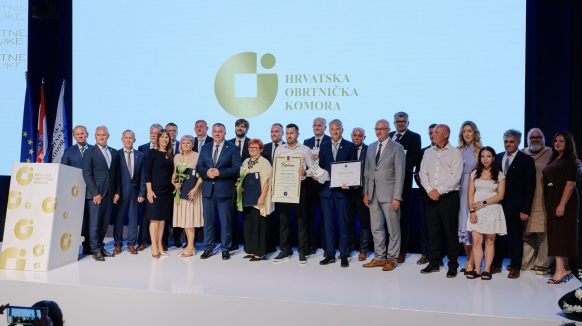 “Zlatne ruke”: Darinku Jelenoviću s Krka pripalo najviše priznanje Hrvatske obrtničke komore