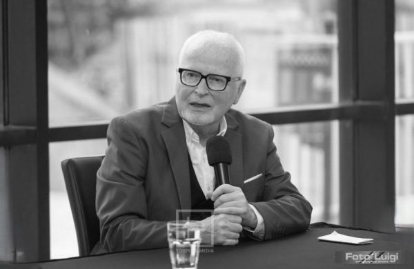 “Prijatelj, oslonac i srce MIK-a”: Preminuo Andrej Baša, glazbenik, dugogodišnji direktor MIK-a i član legendarne grupe 777
