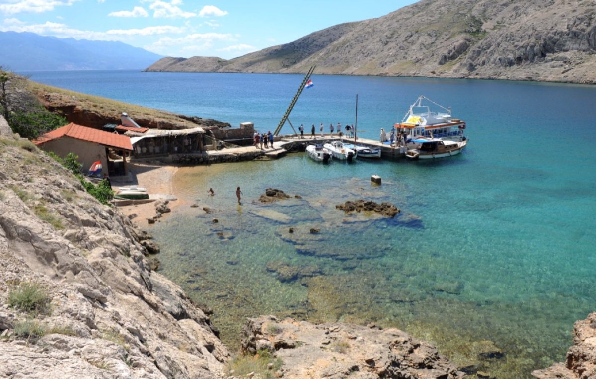 Vrijedne ruke i nesebičan rad: Radovi na sanaciji i obnovi lučice Buymer uspješno privedeni kraju
