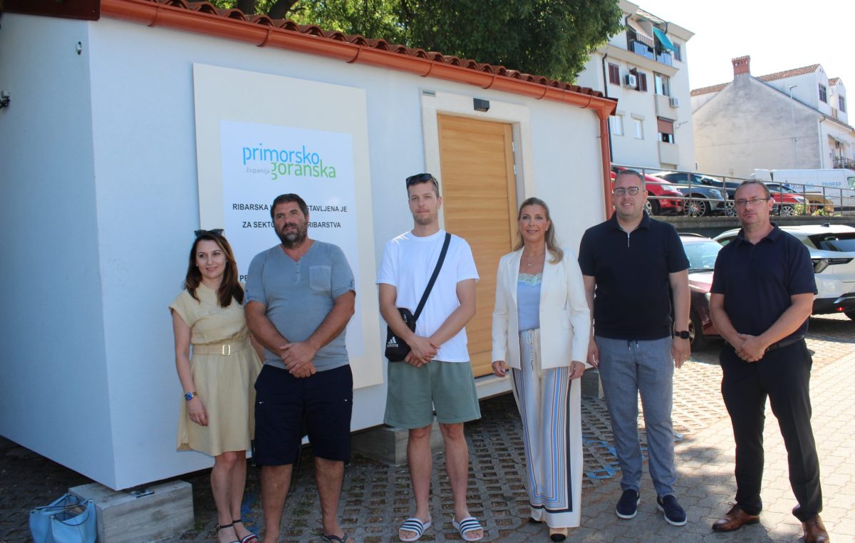 U Crikvenici postavljena peta mobilna ribarska kućica u Primorsko-goranskoj županiji