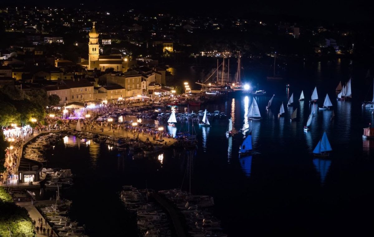 [PROGRAM] 29. Krčka jedra u znaku 150 godina JK Plav: Noćni ples barki, regata i koncerti klapa Cambi i Luka