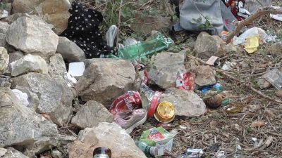 Policija je više puta intervenirala zbog obitelji koje tjednima “žive” na plaži na Krku. Evo što kažu o tome
