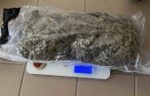 U pretrazi doma na području Krka pronađena droga, vage i revolver