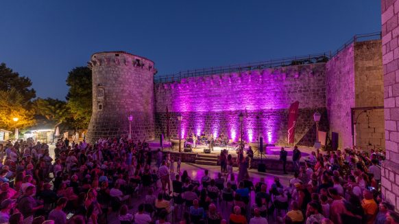U gradu Krku nastavlja se šesto izdanje Triola Kamplin Festa