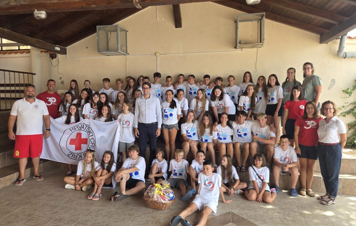 Crveni križ PGŽ organizirao ljetovanje za male Gorane u Novom Vinodolskom