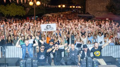 [FOTO/VIDEO] Drugi dan Lovrečeve: Totalna plesna ludnica uz Grooverse i DJ Lucu Montecchija – a sada slijede Prljavci i Infinity!
