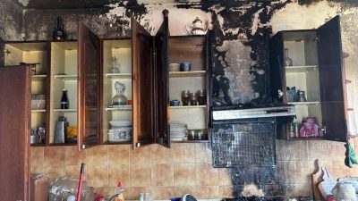 Planuo požar u kući u Njivicama, vatrogasci “zaglavili” zbog neodgovornih vozača