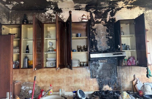 Planuo požar u kući u Njivicama, vatrogasci “zaglavili” zbog neodgovornih vozača