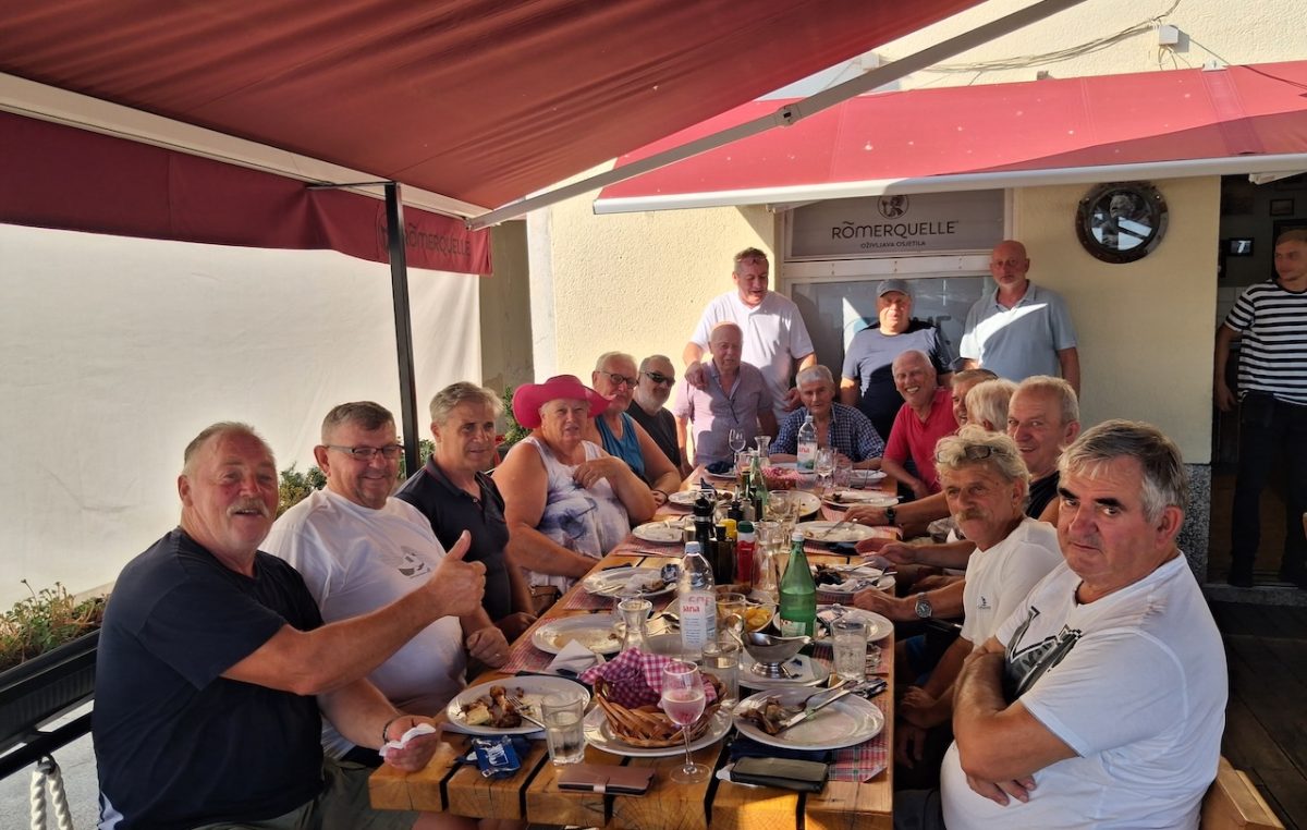 Finila je i ova Lovrečeva, a tako i tradicionalni turnir u briškuli i trešeti
