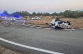 U prometnoj nesreći kod zračne luke automobil završio na krovu