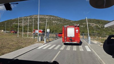 I krčki vatrogasci pomažu gasiti požar na Braču