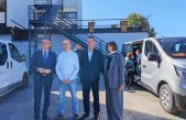 Župan Lukanović uručio ključeve novog školskog kombija u Delnicama i obišao radove na Domu zdravlja