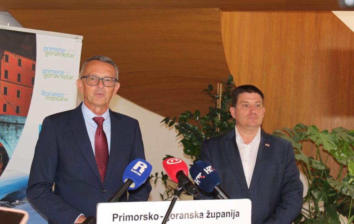 Lukanović i Butković održali radni sastanak na temu ulaganja: U fokusu luke, županijske ceste i Zračna luka Rijeka