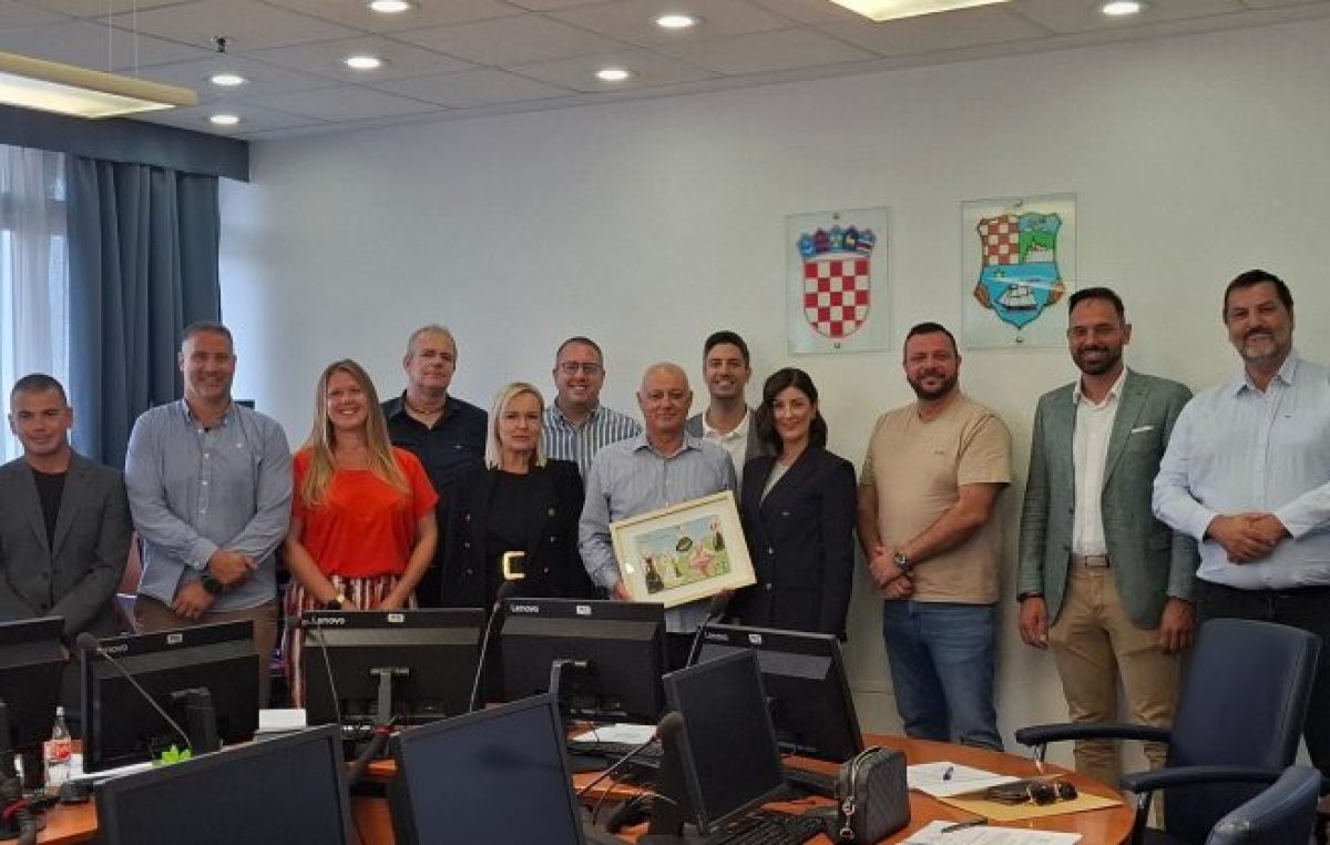 Održan sastanak s ravnateljima županijskih lučkih uprava: U fokusu novi projekti i povećanje broja komunalnih vezova