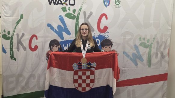 Leona Petrović brončana na Svjetskom kickboxing prvenstvu