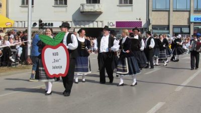 Folklorna skupina KUD-a Zvir Jelenje predstavila Primorsko-goransku županiju na 61. Vinkovačkim jesenima