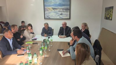 U Mrkoplju održana koordinacija goranskih gradonačelnika i načelnika o zimskoj službi