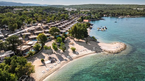 Prestižno priznanje ADAC Superplatz dodijeljeno krčkom Aminess Style Camping Atea Resortu