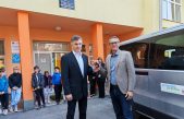 OŠ Ivana Gorana Kovačića u Vrbovskom dobila novi kombi za prijevoz učenika